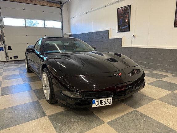 Chevrolet Corvette 20 of 22