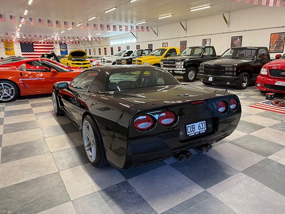 Chevrolet Corvette 16 of 22