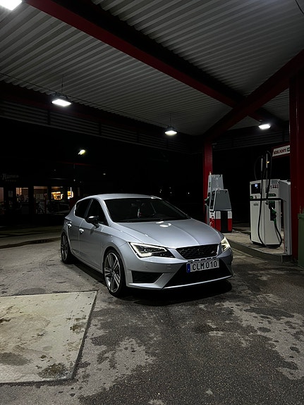 Seat Leon 3 of 5