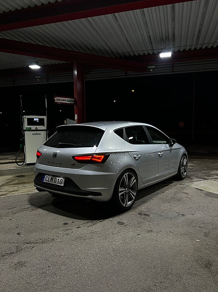 Seat Leon 4 of 5