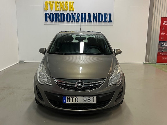 Opel Corsa 2 of 5