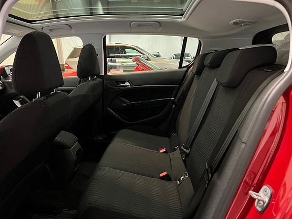 Peugeot 308 11 of 22