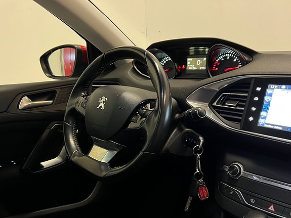 Peugeot 308 18 of 22