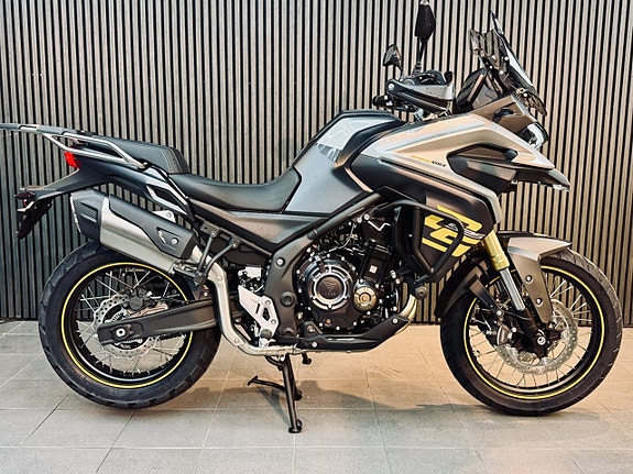 Voge DS 525 X 2 of 12