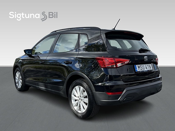 Seat Arona 4 of 23