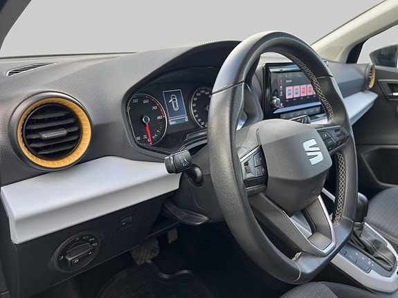 Seat Arona 20 of 23