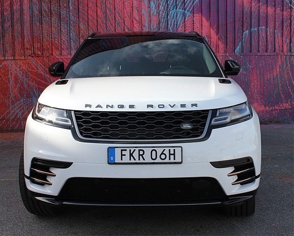 Land Rover Range Rover Velar 2 of 5