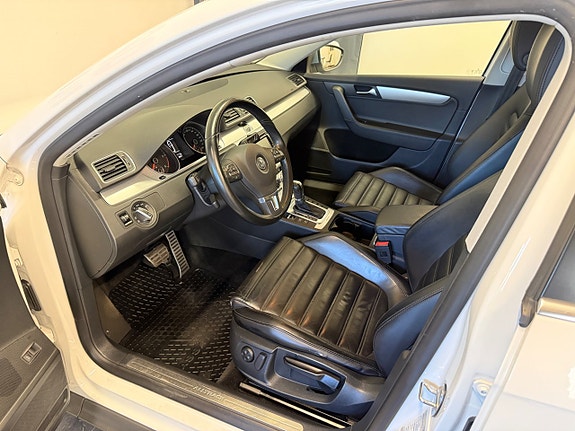 Volkswagen Passat Alltrack 6 of 13