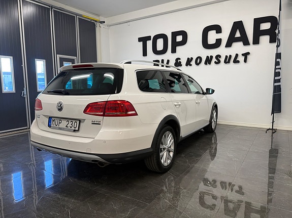 Volkswagen Passat Alltrack 5 of 5