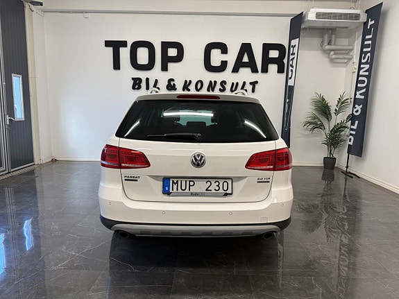 Volkswagen Passat Alltrack 4 of 5