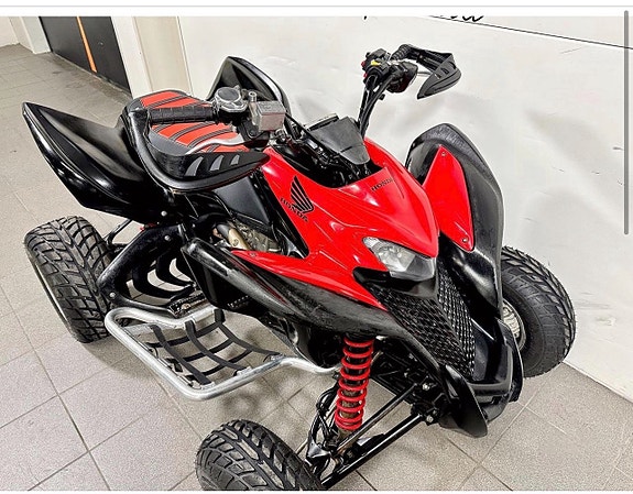 Honda TRX700 XX *Vägreggad ovanlig* 2 of 3
