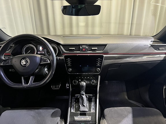 Skoda Superb 13 of 15