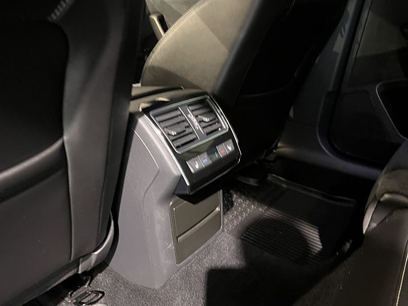 Skoda Superb 8 of 15