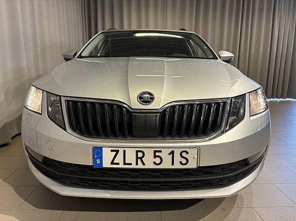 Skoda Octavia 3 of 5