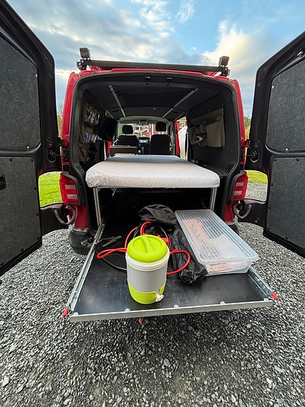 Volkswagen Caravelle 9 of 10
