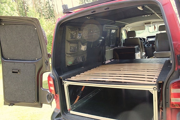 Volkswagen Caravelle 7 of 10