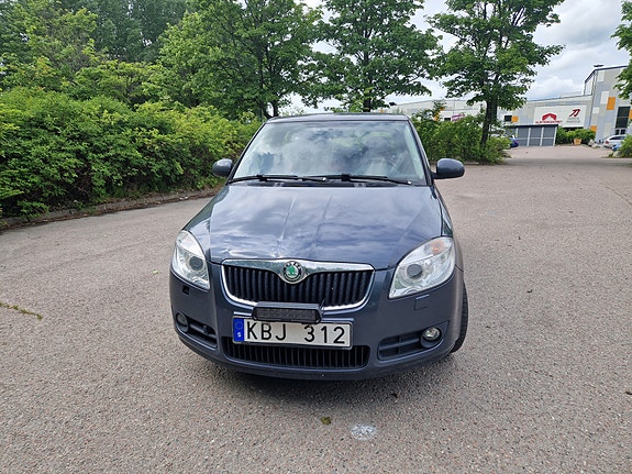 Skoda Fabia 2 of 15