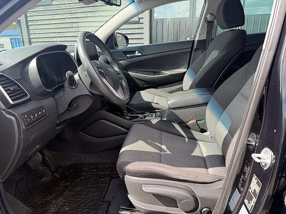 Hyundai Tucson 24 of 30