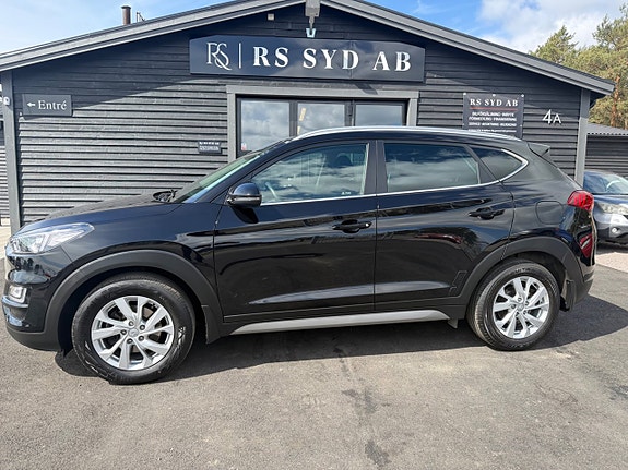 Hyundai Tucson 2 of 5