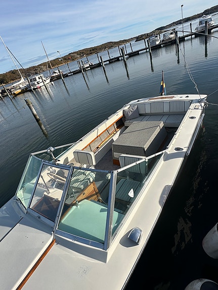 Chris Craft Lancer 23 11 of 14