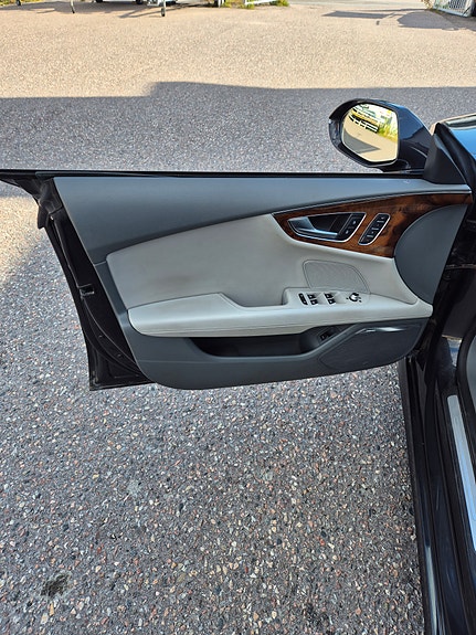 Audi A7 12 of 30