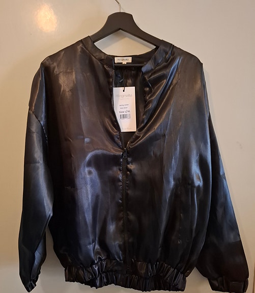 Product image 18 of 25