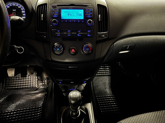 Hyundai i30 12 of 14