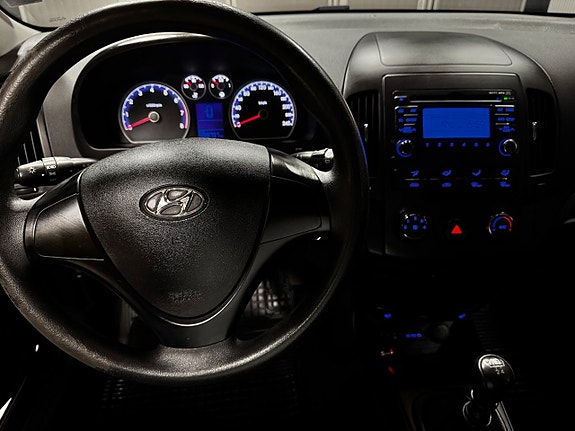Hyundai i30 11 of 14