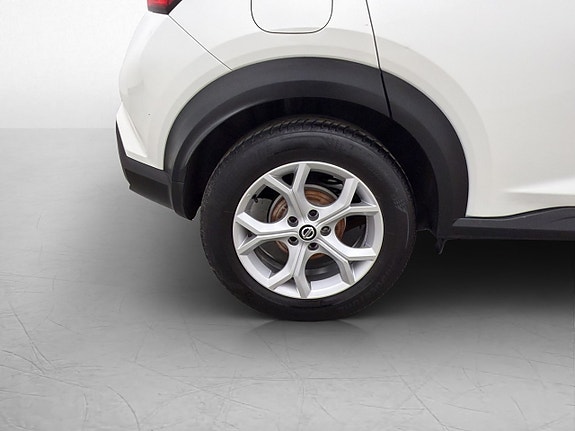Nissan Juke 25 of 27