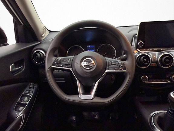 Nissan Juke 12 of 27