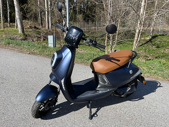 Vespa Vässla 2 Elmoped 2 of 5