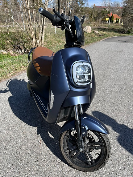 Vespa Vässla 2 Elmoped 3 of 5