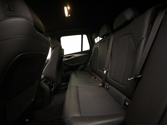 BMW X3 28 of 30
