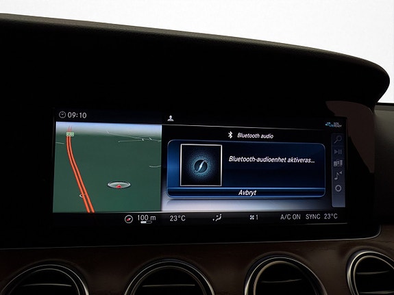 Mercedes-Benz E220 23 of 30