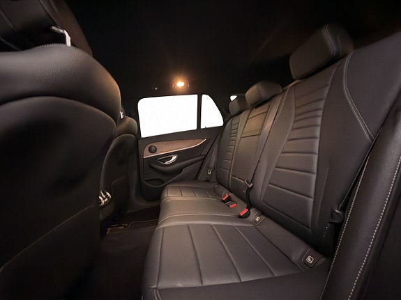 Mercedes-Benz E220 30 of 30