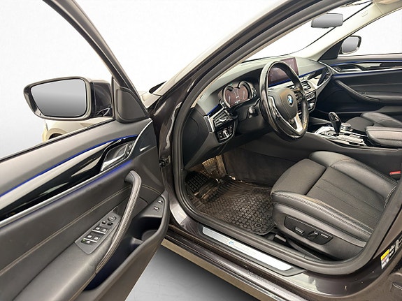 BMW 530e 10 of 30