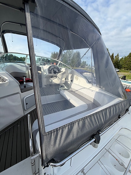 Chris Craft 302 Crowne 15 of 15
