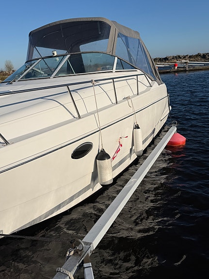 Chris Craft 302 Crowne 2 of 5