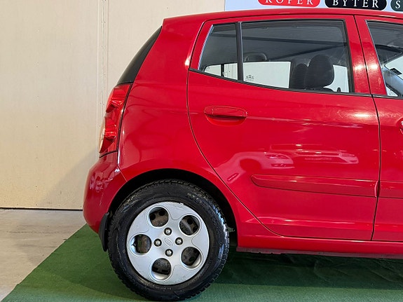Kia Picanto 4 of 18