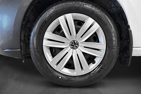Volkswagen Caddy Maxi 12 of 24