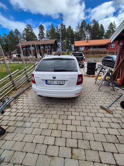 Skoda Superb 3 of 5
