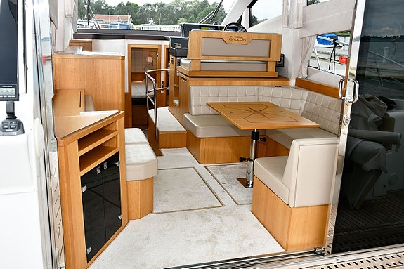 Galeon 430 HTC 2 of 24