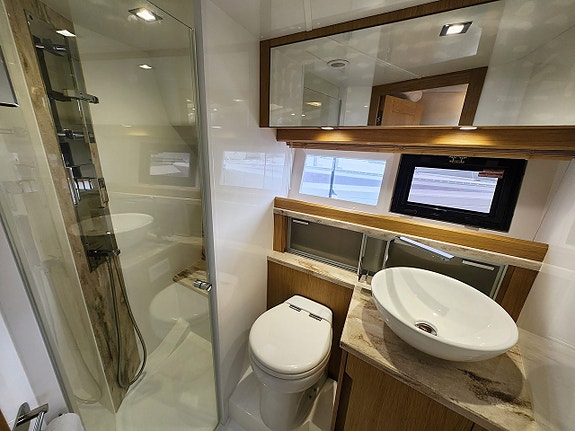 Galeon 430 HTC 13 of 24