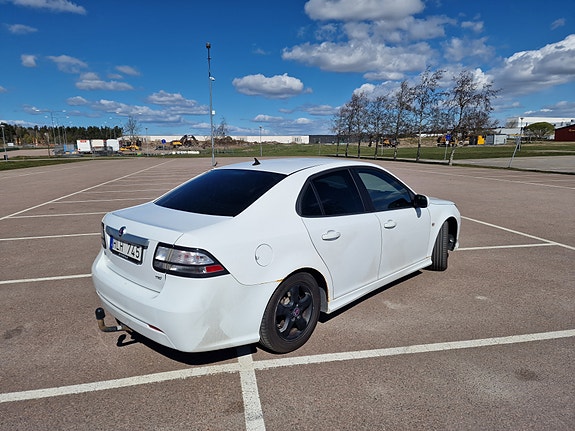 Saab 9-3 4 of 5