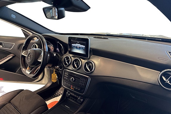 Mercedes-Benz GLA220 d 9 of 12