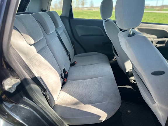Ford Fiesta 11 of 14