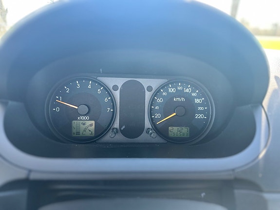 Ford Fiesta 14 of 14