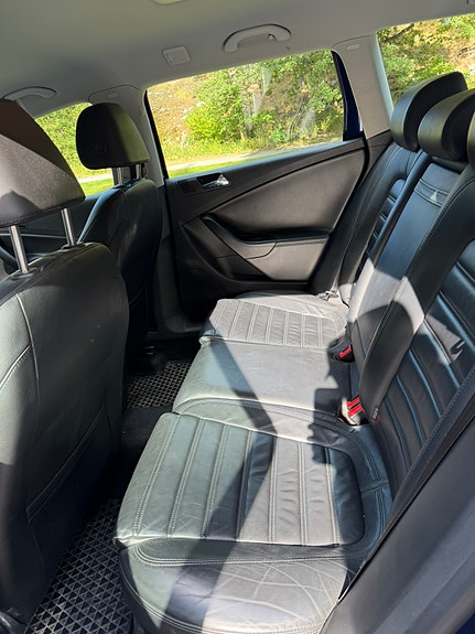Volkswagen Passat 10 of 10