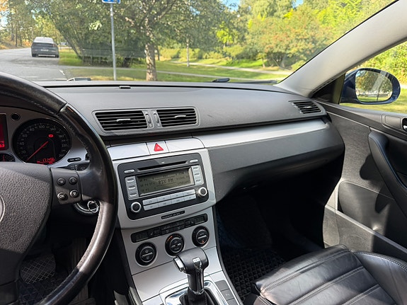 Volkswagen Passat 9 of 10