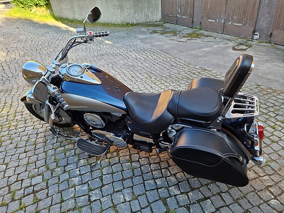 Kawasaki Vulcan 1600 Classic 3 of 4